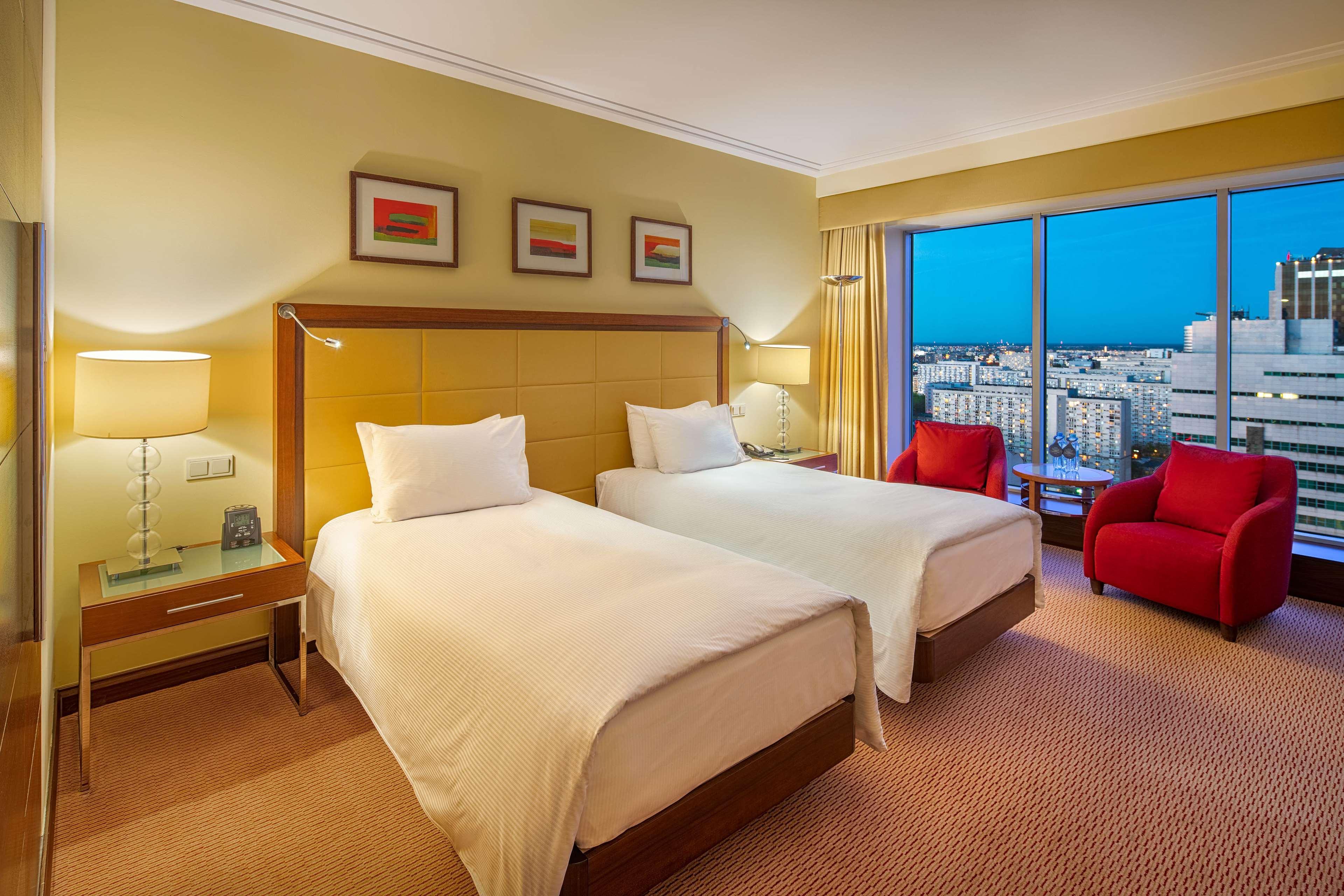 Hilton Warsaw City Hotel エクステリア 写真