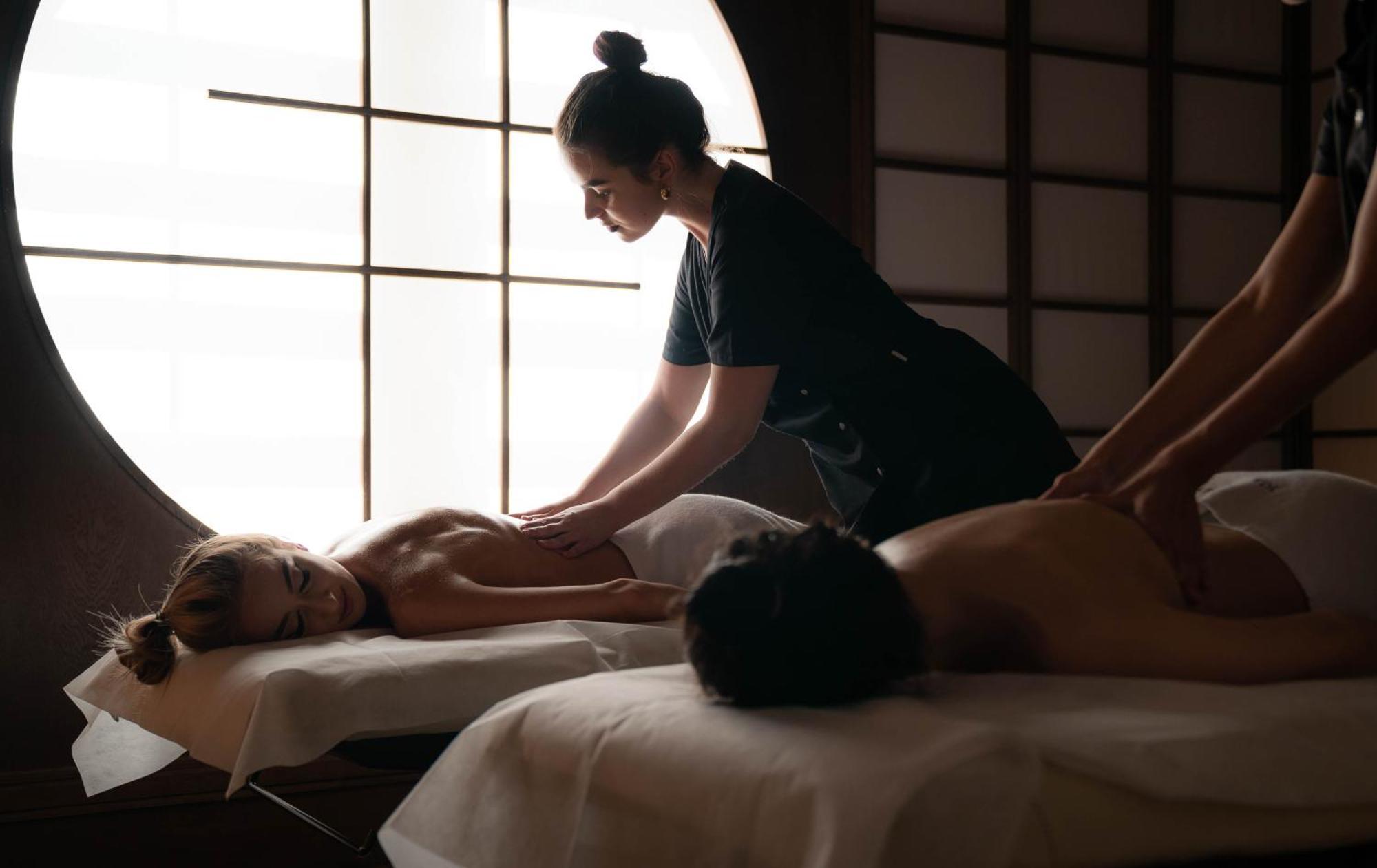 Hilton Warsaw City Hotel エクステリア 写真