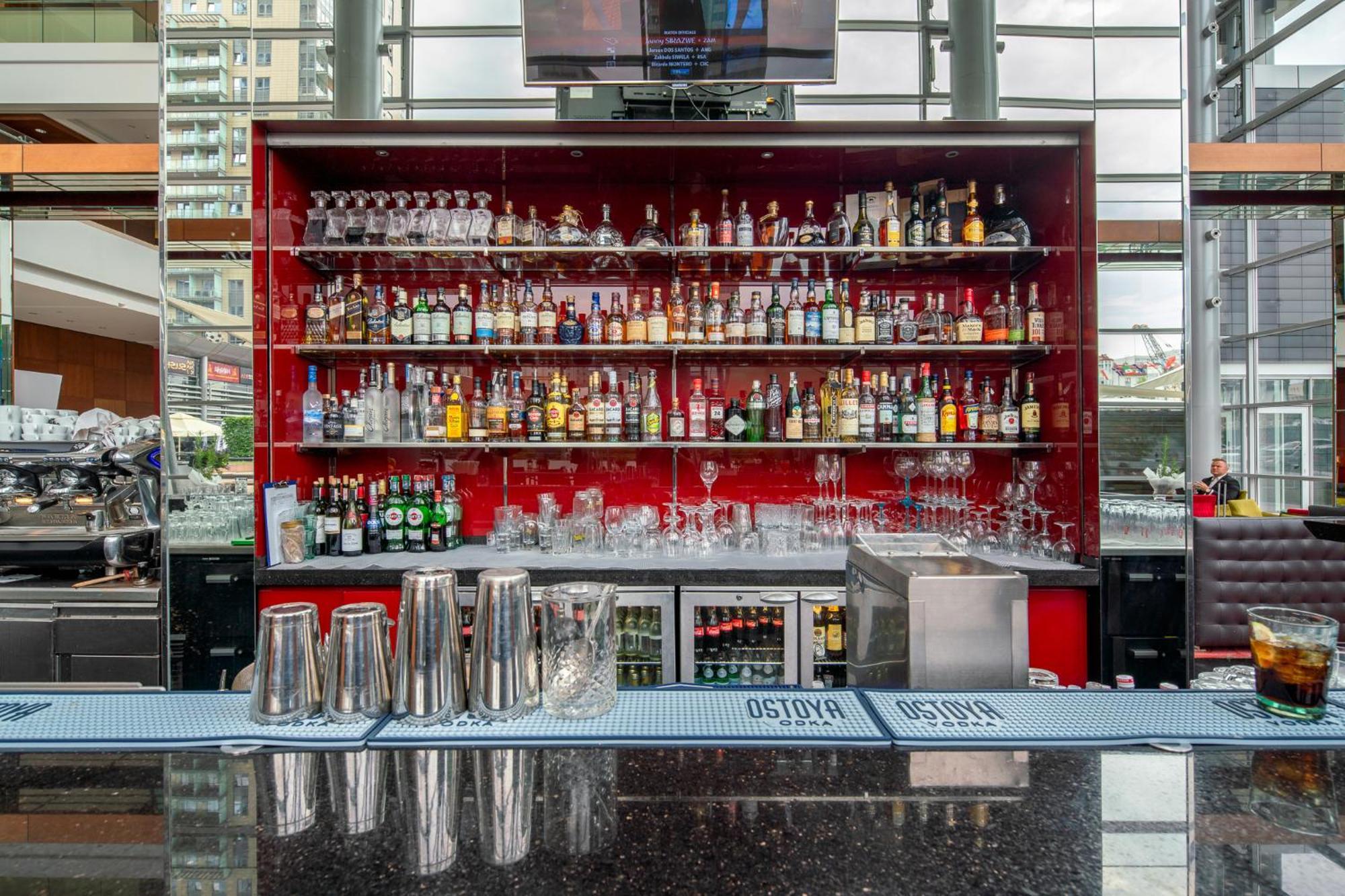 Hilton Warsaw City Hotel エクステリア 写真