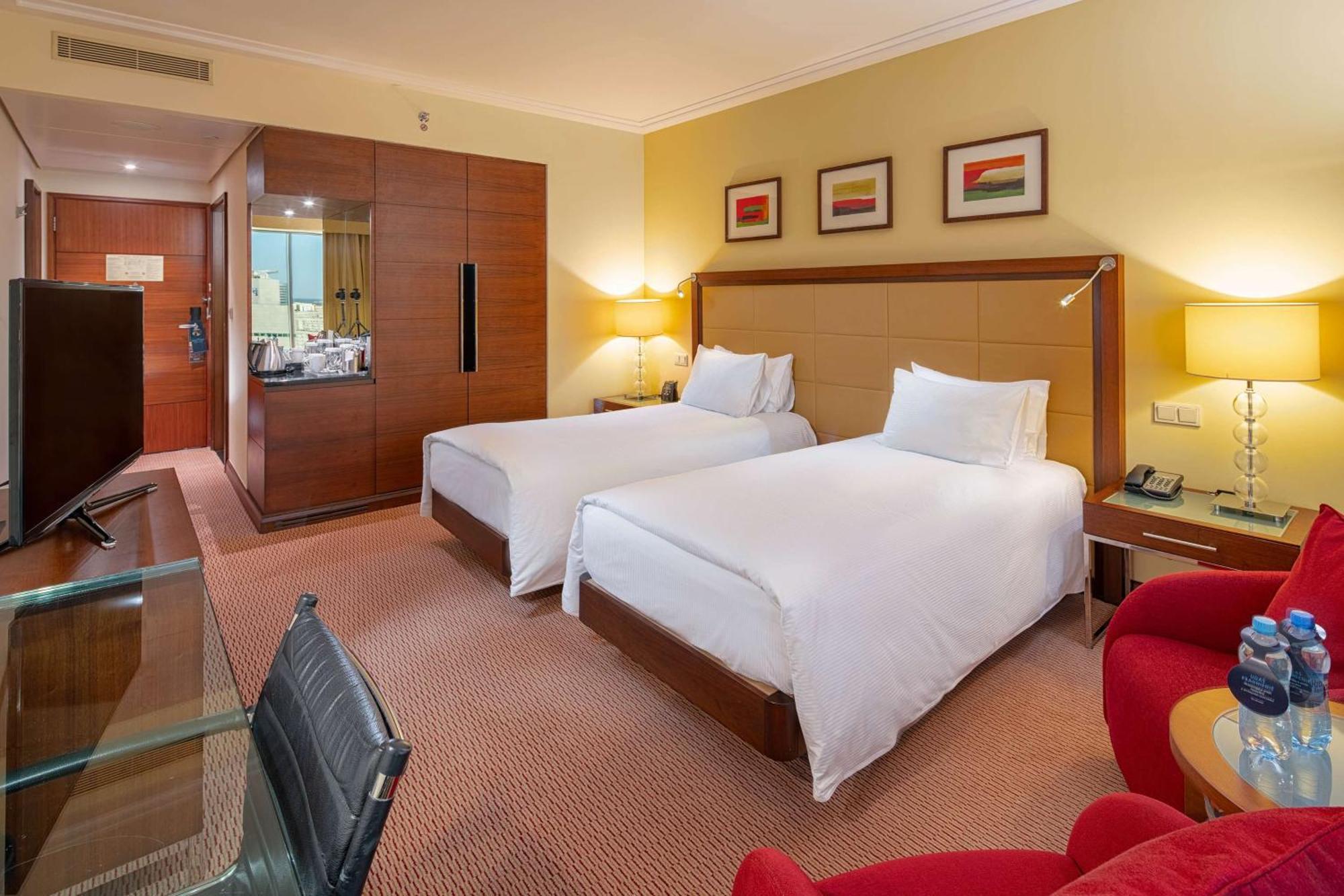 Hilton Warsaw City Hotel エクステリア 写真