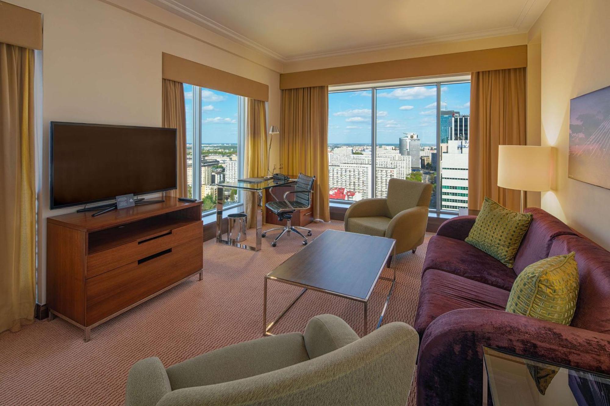 Hilton Warsaw City Hotel エクステリア 写真