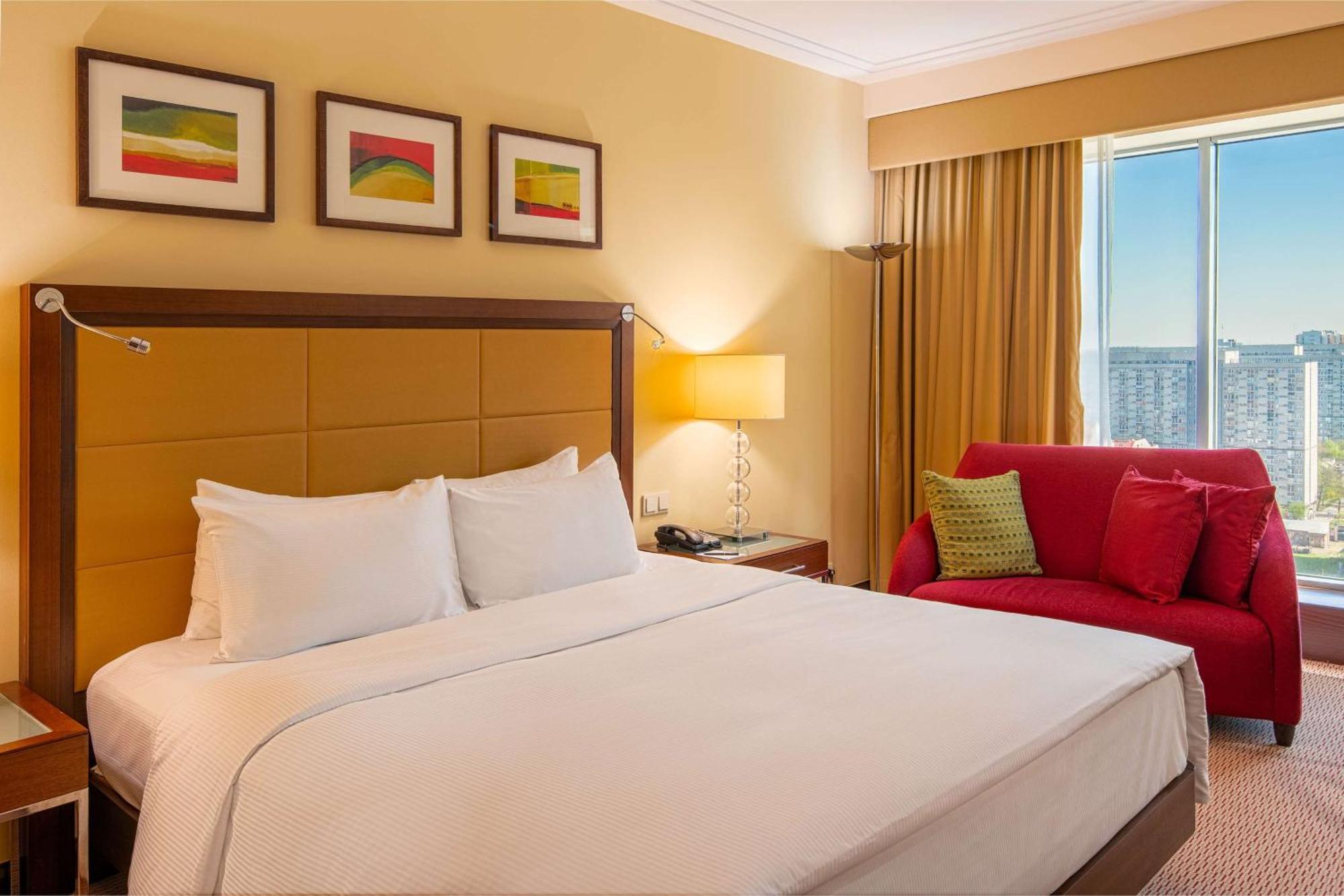 Hilton Warsaw City Hotel エクステリア 写真