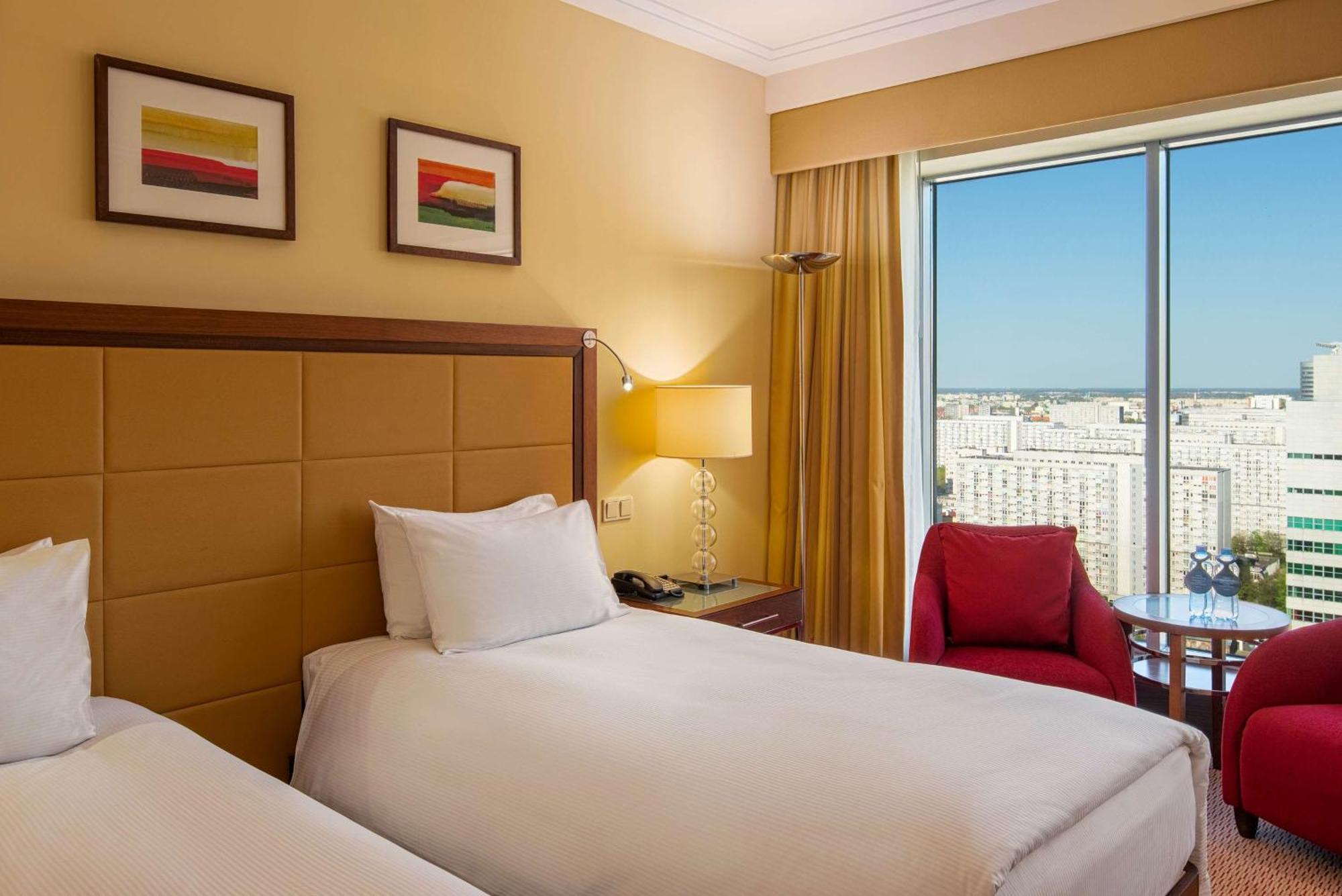 Hilton Warsaw City Hotel エクステリア 写真